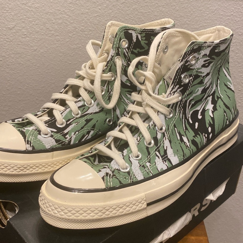 Carhartt wip x converse chuck taylor hi size 7.5